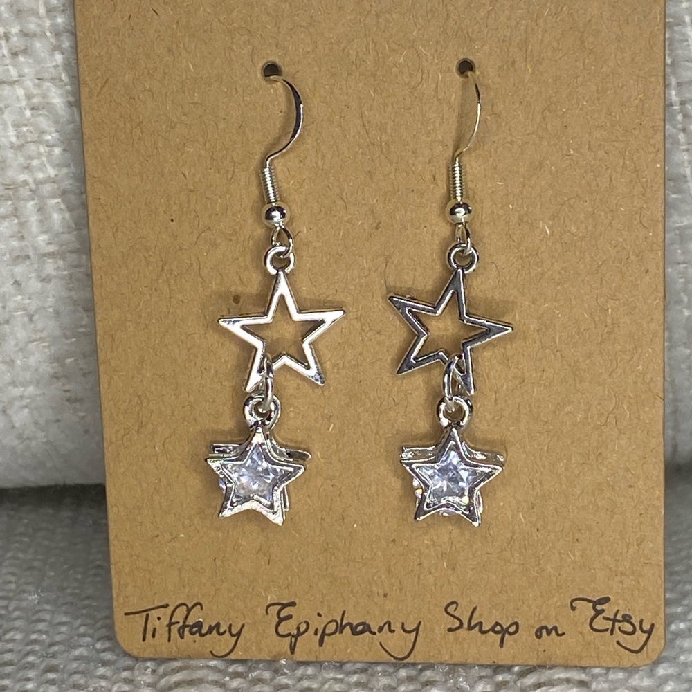 Sparkly Star Dangly Earrings NWT